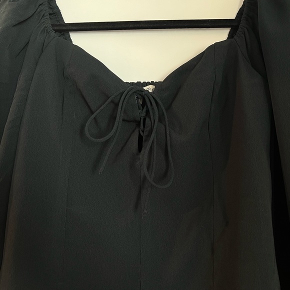 Abercrombie long sleeve - Picture 3 of 3